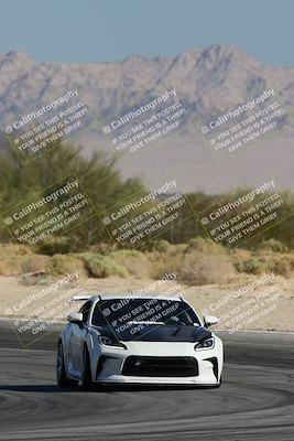 media/Oct-24-2025-Doghouse Garage (Fri) [[783d2ff07a]]/3-Intermediate/Session 2 (Turn 10)/